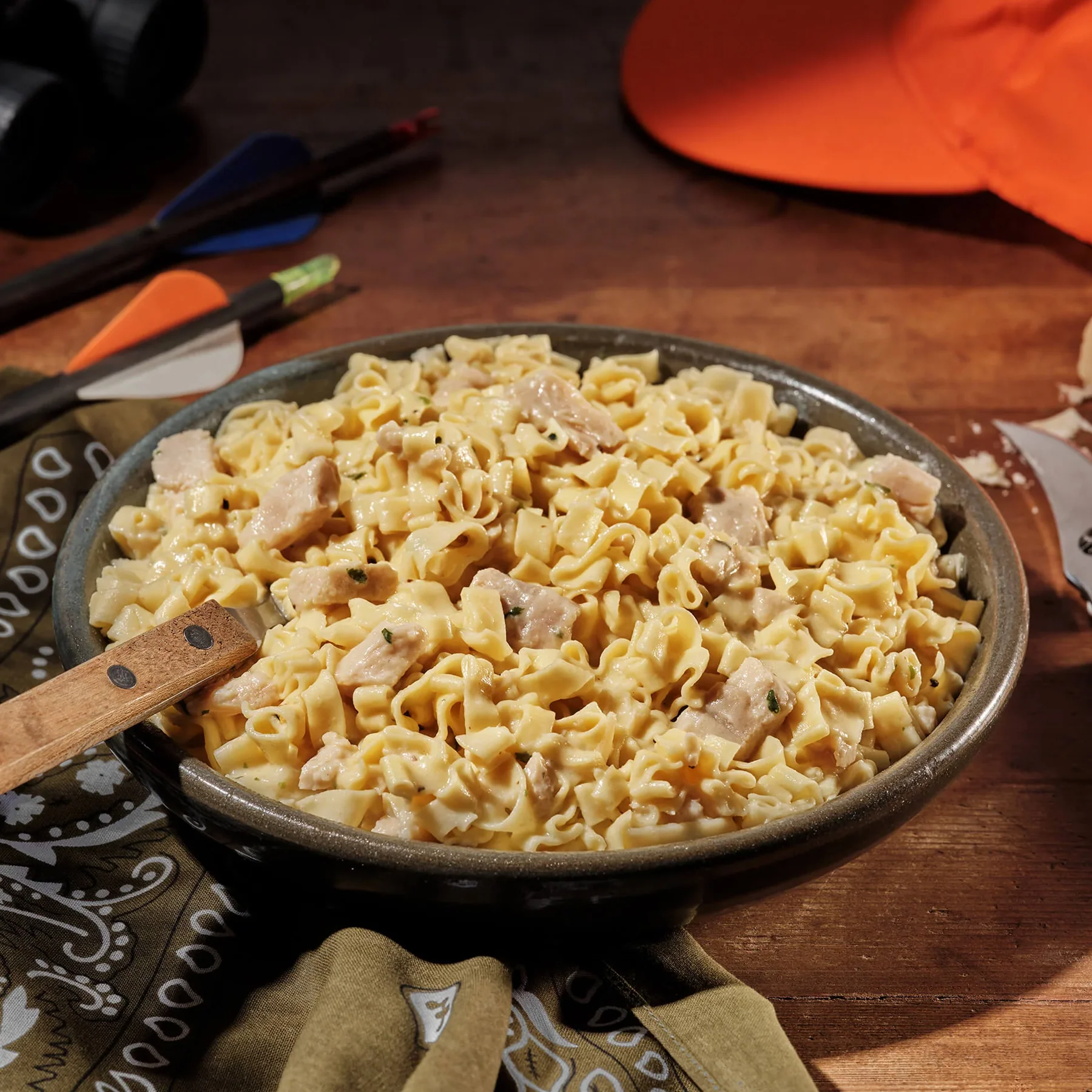 Fettuccine Alfredo with Chicken (2 Servings) - Image 4