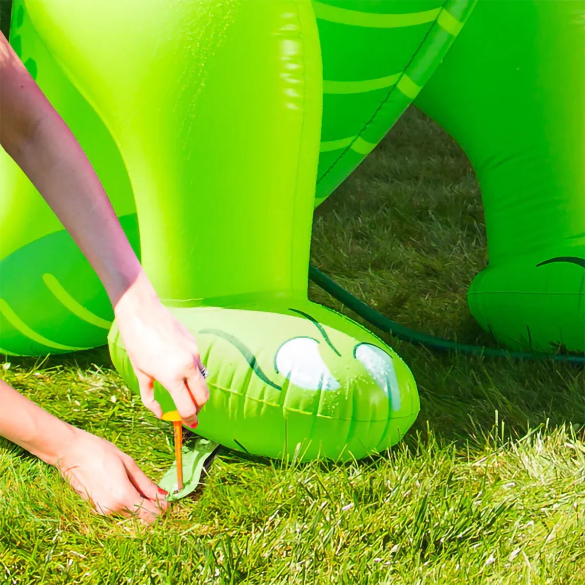 Ginormous Dinosaur Yard Sprinkler - Image 4