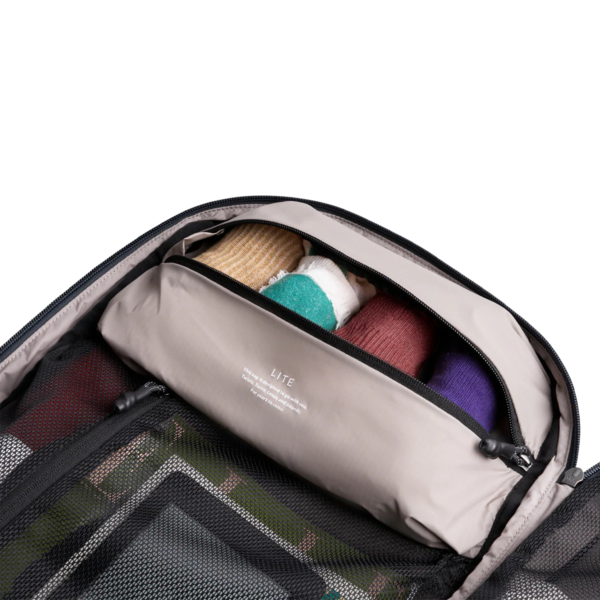 Lite Travel Pack 30L - Image 9