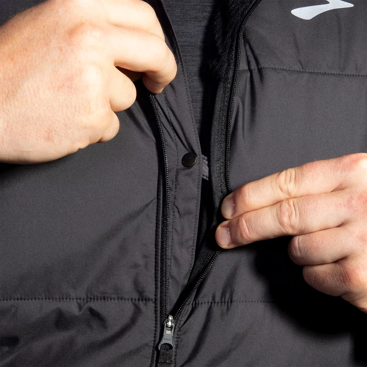Men's Shield Hybrid Vest 3.0 - Image 4